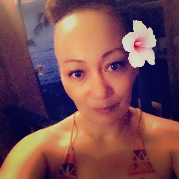 ‼️ Meet your Posh Ambassador‼️ - Picture 2 of 6